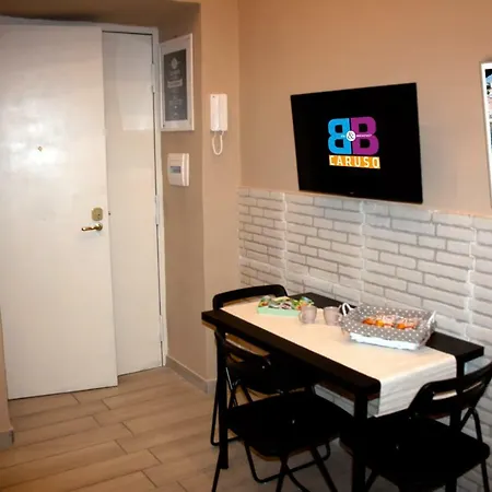Bed and breakfast Caruso 2*