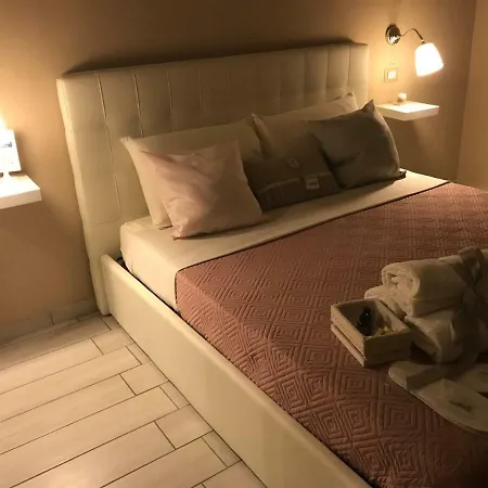 Bed and breakfast Caruso 2*